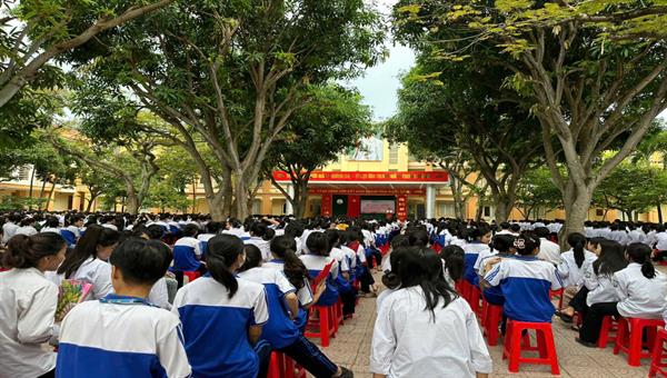 Trường THPT Nghi Lộc 4 tổ chức phát động