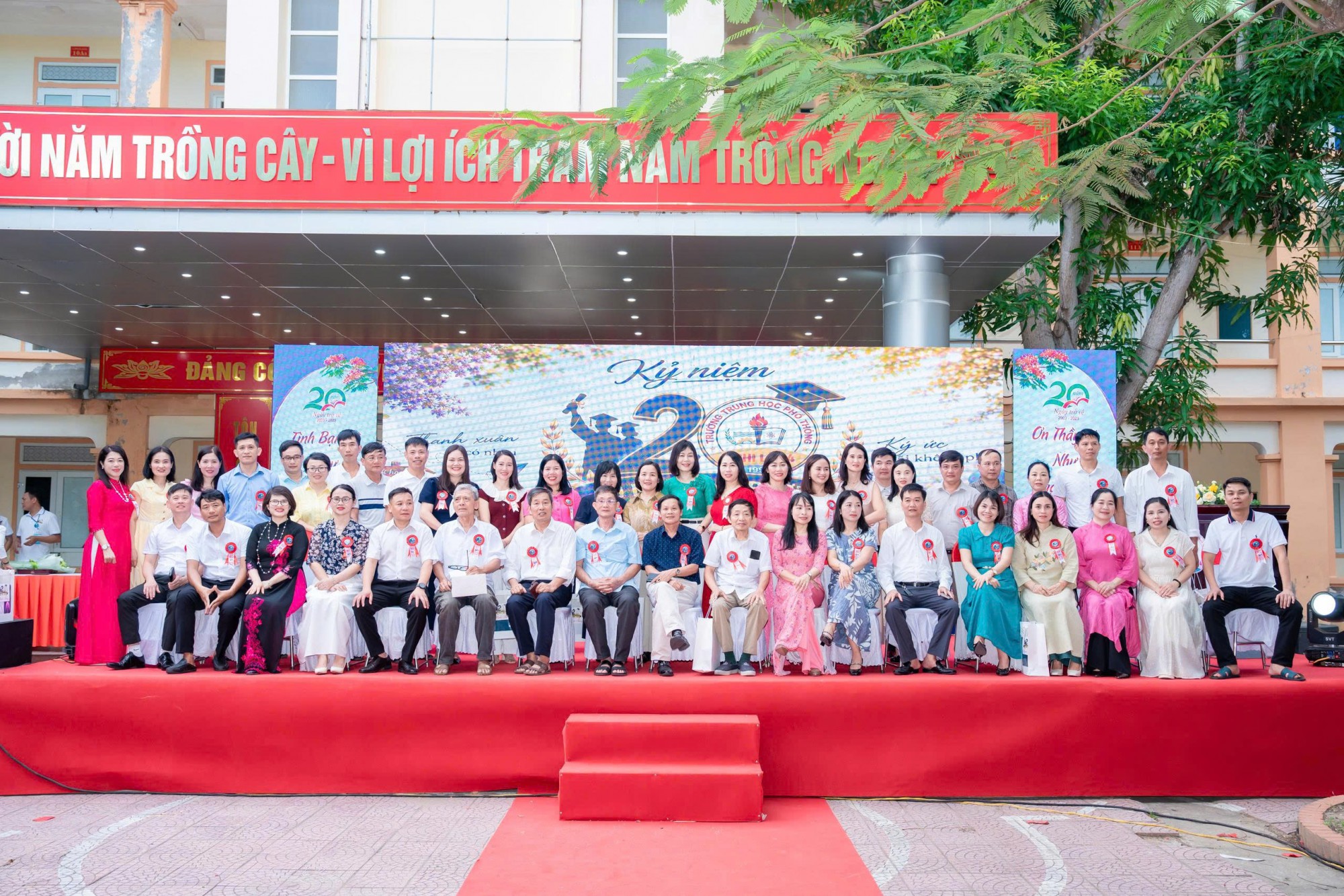 Ảnh toàn cảnh